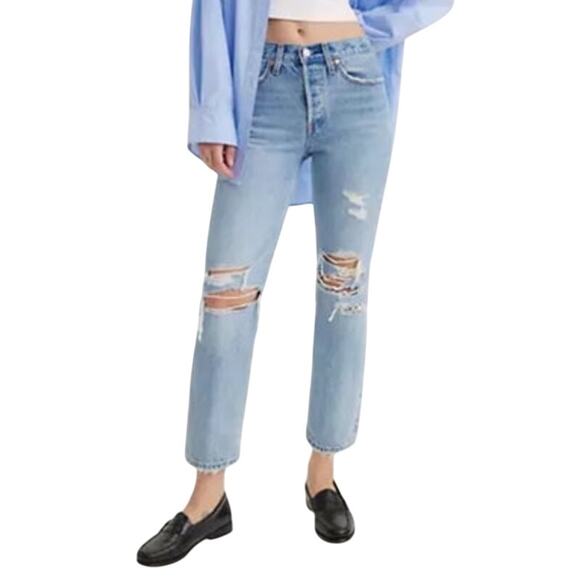 Levi’s Wedgie Straight Fit Denim Jeans Light Wash Distressed Knees Size 27 - Picture 1 of 11